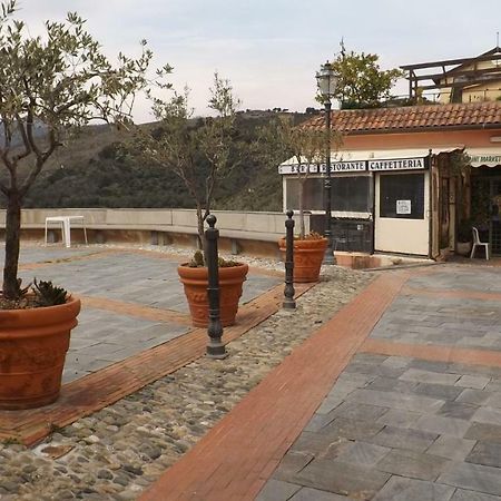 Ca Delle Rondini Villa Civezza Екстериор снимка